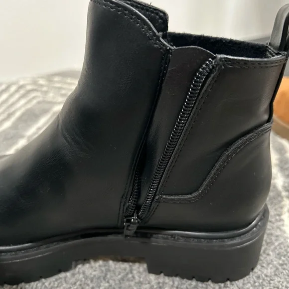 Time and tru ankle Chelsea boots size 6 - Picture 6 of 10